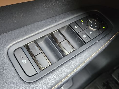 Used 2025 Lexus RX 350 Premium w/ Convenience Package FWD image 28