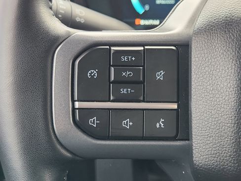 Used 2024 Ford F250 Lariat w/ Chrome Package AWD/4WD image 30