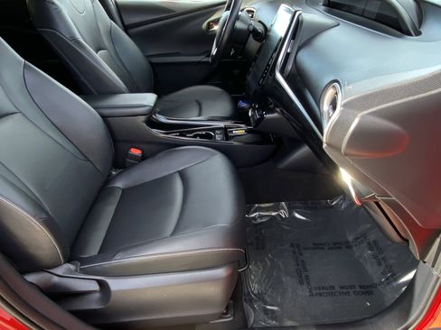 Certified 2022 Toyota Prius Prime XLE image 9