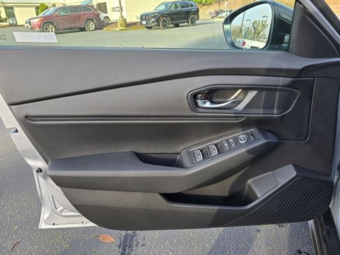 Certified 2025 Honda Accord SE image 10