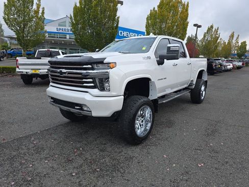 Used 2020 Chevrolet Silverado 2500 High Country image 1