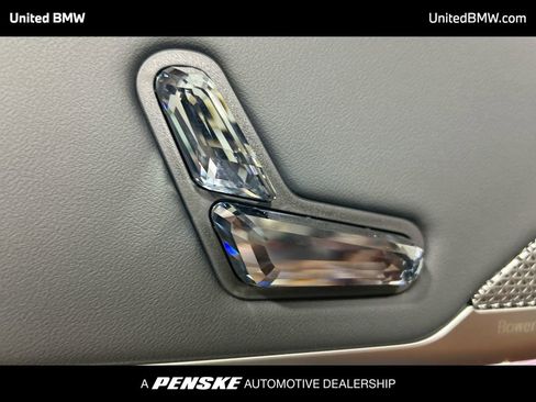 New 2026 BMW 750e xDrive w/ Executive Package image 12