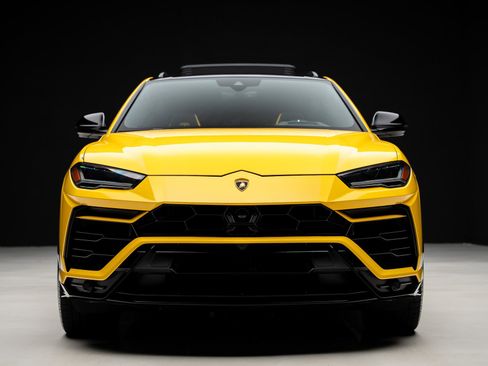 Used 2021 Lamborghini Urus AWD/4WD image 8