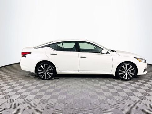 Used 2021 Nissan Altima 2.5 Platinum AWD/4WD image 9
