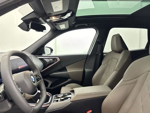 Used 2025 BMW X3 xDrive30i image 24