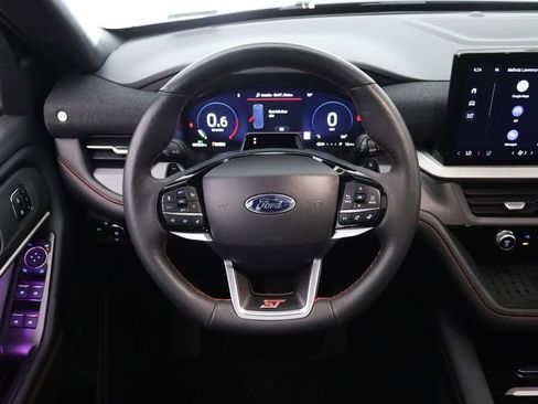 Used 2025 Ford Explorer ST AWD/4WD image 21