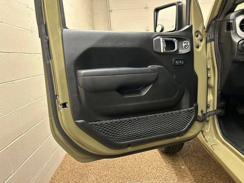 Used 2025 Jeep Wrangler Unlimited Sport AWD/4WD image 13