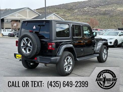Used 2022 Jeep Wrangler Unlimited Sahara w/ LED Lighting Group AWD/4WD image 5