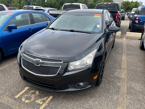 Used 2013 Chevrolet Cruze LTZ w/ RS Package FWD image 3