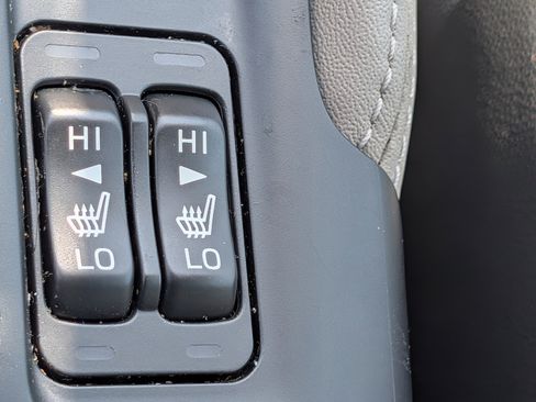 Used 2022 Subaru Forester Limited image 26