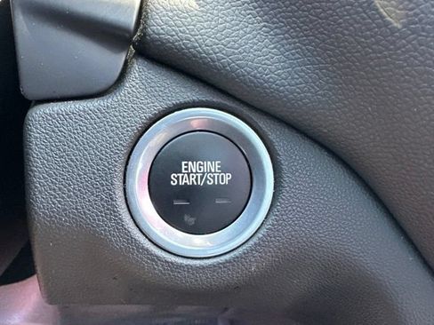 Used 2024 Chevrolet Equinox LT w/ LPO, Floor Liner Package FWD image 28