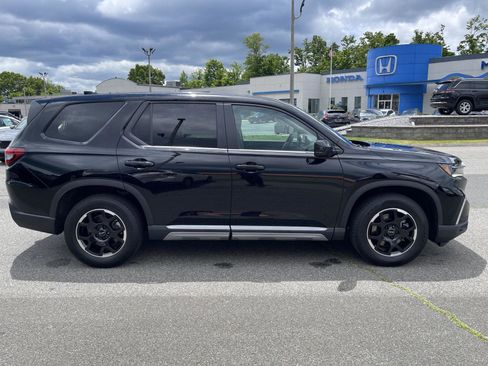 Used 2025 Honda Pilot EX-L image 22