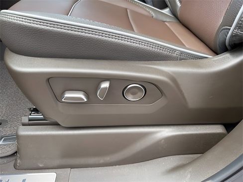 New 2025 GMC Sierra 1500 Denali w/ Technology Package image 17