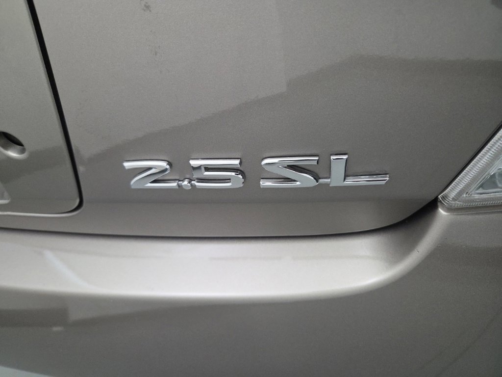 Used 2004 Nissan Altima 2.5 SL FWD image 11