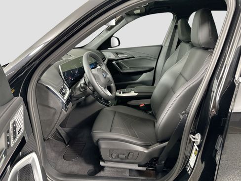 Certified 2025 BMW X1 xDrive28i w/ Premium Package image 15