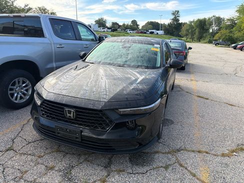 Used 2024 Honda Accord EX image 8