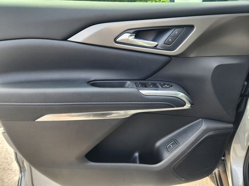 New 2026 Chevrolet Traverse LT w/ Midnight/Sport Edition FWD image 24