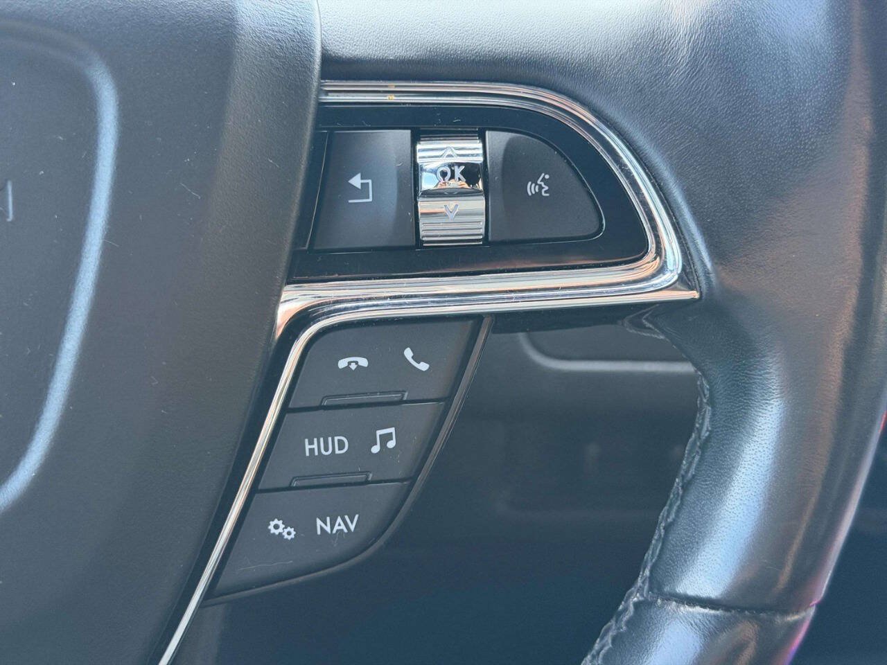 Used 2020 Lincoln Navigator L Reserve AWD/4WD image 36