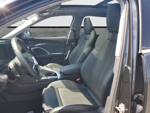 Used 2025 Audi Q5 Premium w/ Premium Plus AWD/4WD image 18