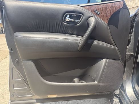 Used 2018 Nissan Armada Platinum w/ Captain Seat Package RWD image 10