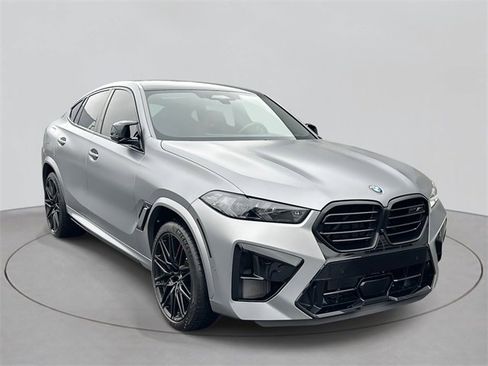 Used 2025 BMW X6 M Competition w/ Executive Package image 3