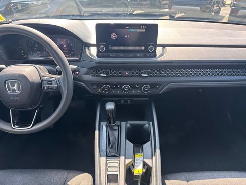 Certified 2023 Honda Accord EX image 23