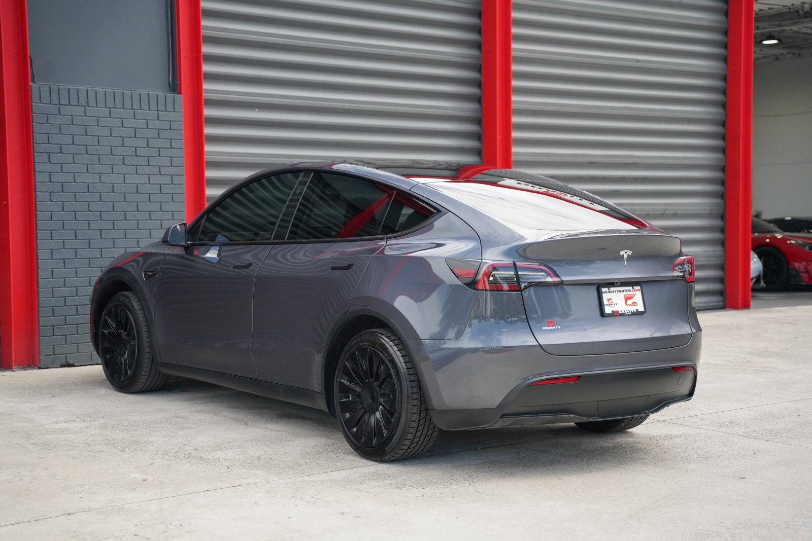 Used 2023 Tesla Model Y 2WD image 14