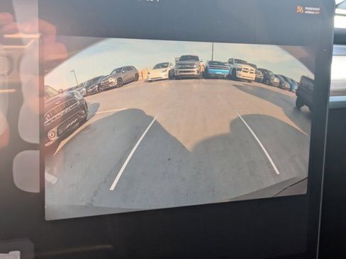 Used 2023 Tesla Model Y Long Range image 15