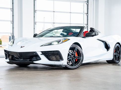 Used 2021 Chevrolet Corvette Stingray Preferred Conv w/ Battery Protection Package image 2