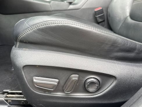 Used 2020 Toyota RAV4 XLE Premium w/ Carpet Mat Package FWD image 14