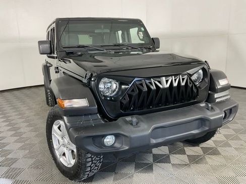 Used 2019 Jeep Wrangler Unlimited Sport S image 8
