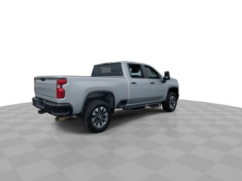 Used 2022 Chevrolet Silverado 2500 Custom w/ Custom Value Package AWD/4WD image 8