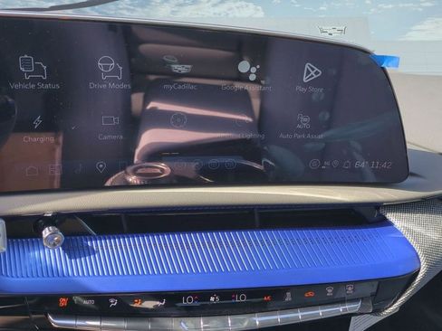 New 2026 Cadillac Optiq Sport 1 image 9