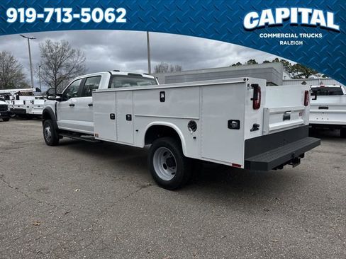 New 2026 Ford F550 4x4 Crew Cab image 6