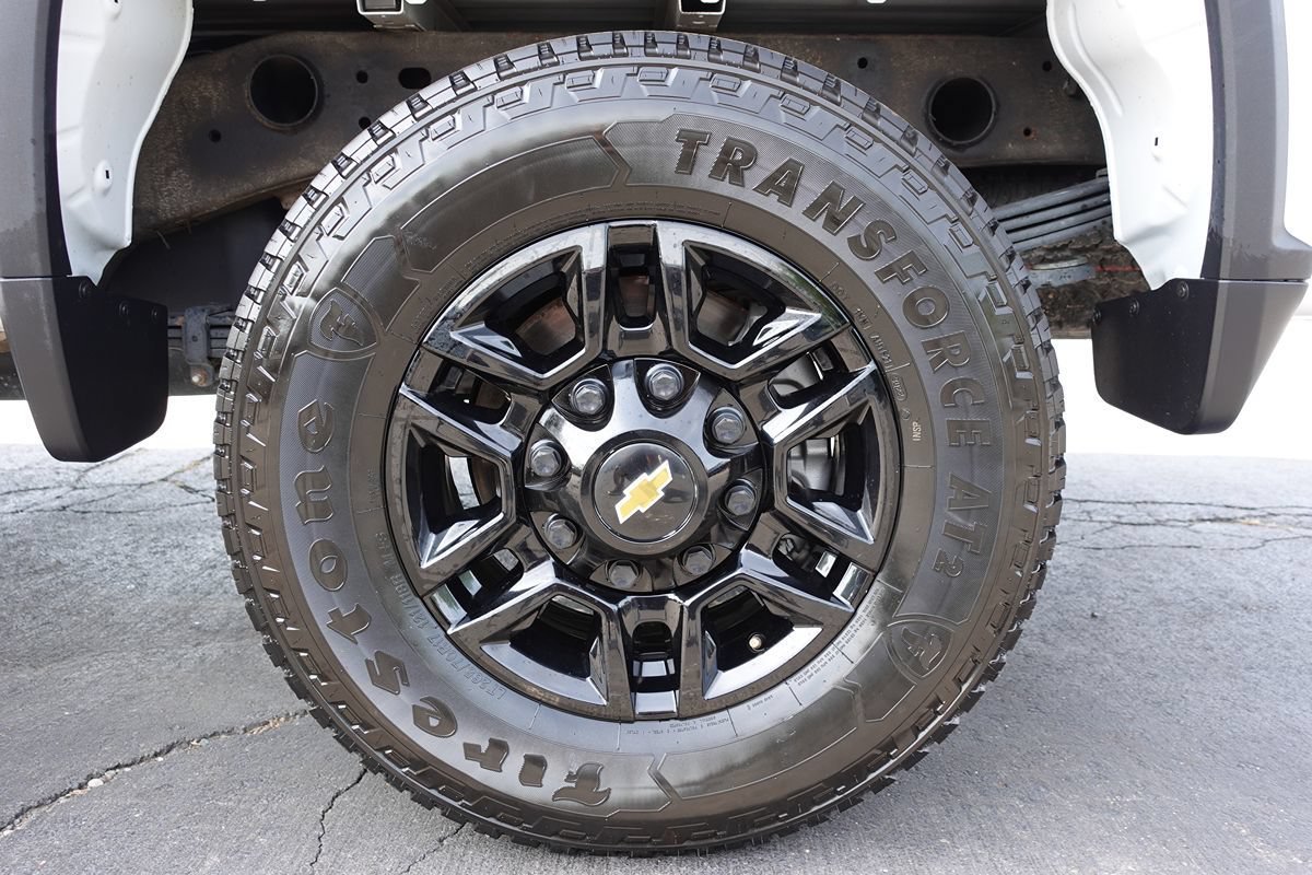Used 2025 Chevrolet Silverado 2500 LT w/ Convenience Package AWD/4WD image 56