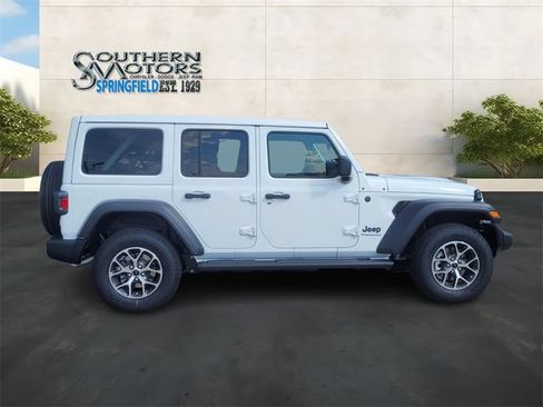 Used 2025 Jeep Wrangler Unlimited Sport AWD/4WD image 6