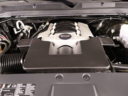 Used 2020 Cadillac Escalade Platinum AWD/4WD image 23