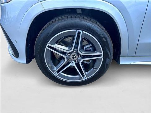 New 2025 Mercedes-Benz GLS 450 4MATIC image 11