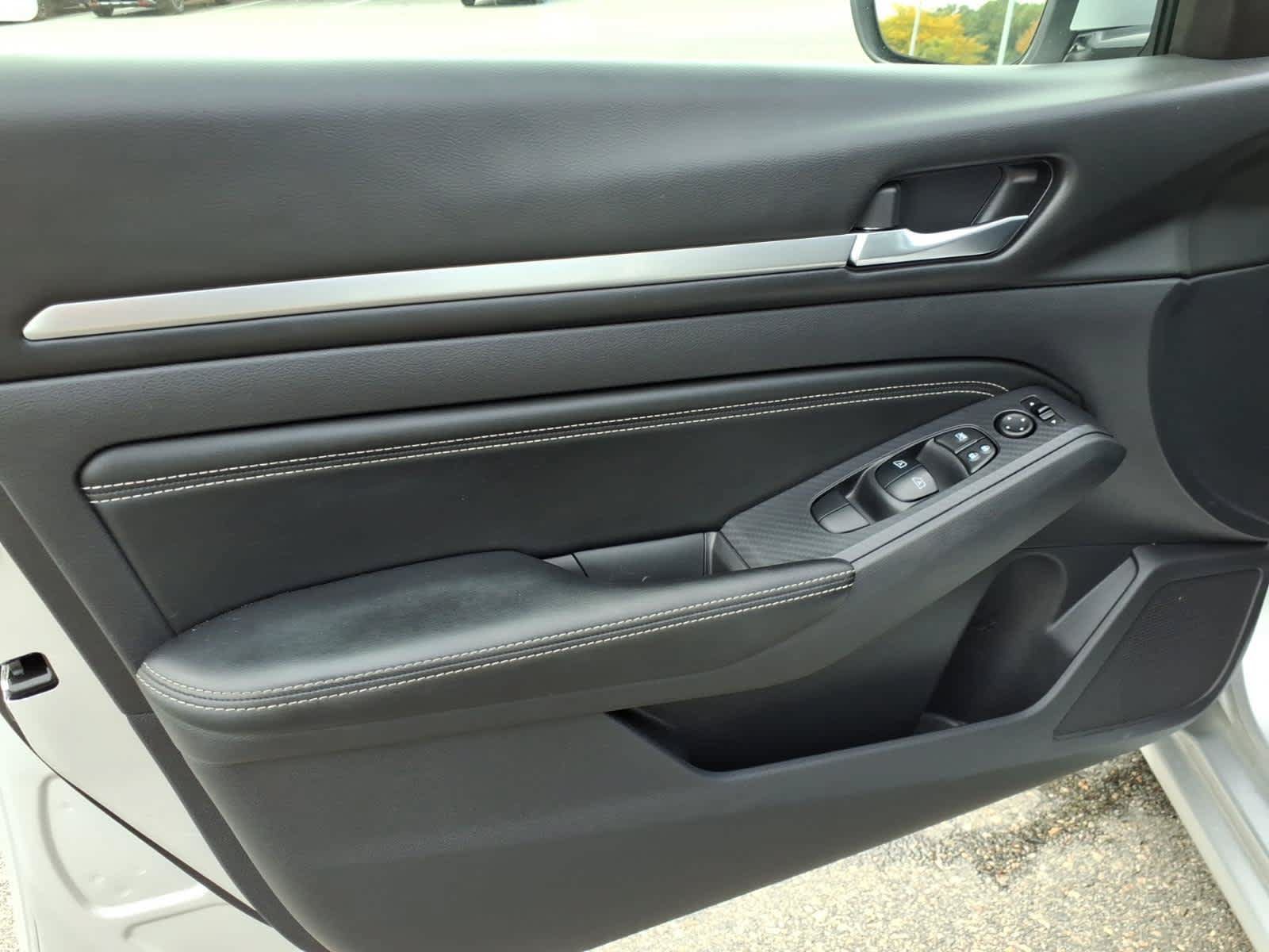 Used 2019 Nissan Altima 2.5 SV AWD/4WD image 9