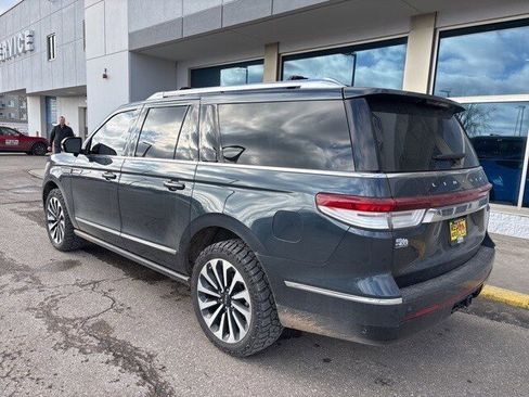 Used 2024 Lincoln Navigator L Reserve image 4