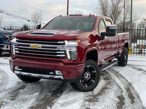 Used 2022 Chevrolet Silverado 3500 High Country w/ Z71 Off-Road Package image 2
