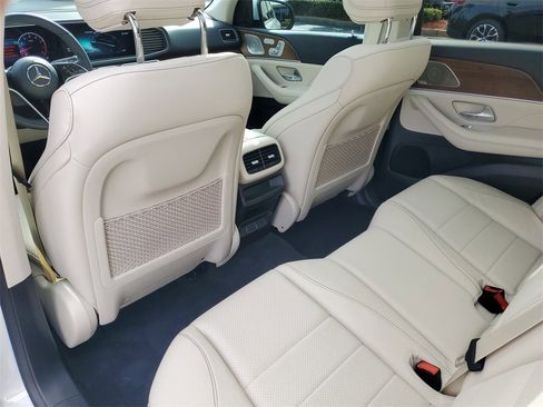 Used 2024 Mercedes-Benz GLE 450 4MATIC image 12