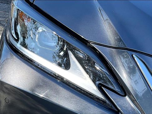 Used 2024 Lexus ES 350 w/ Premium Package image 28