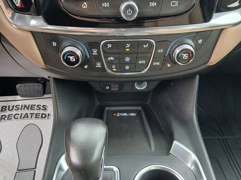 Certified 2022 Chevrolet Traverse Premier image 29