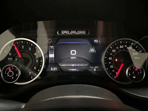 Used 2026 RAM 1500 Laramie AWD/4WD image 9