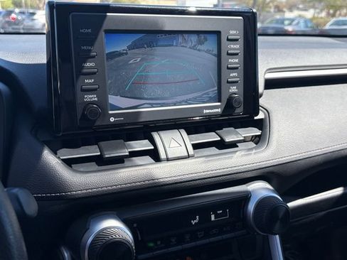 Used 2021 Toyota RAV4 LE w/ Carpet Mat Package (TMS) FWD image 21