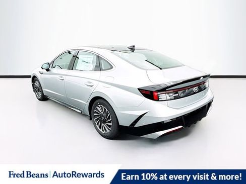 New 2025 Hyundai Sonata Limited FWD image 5