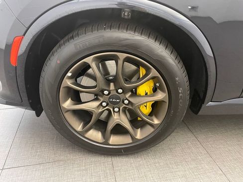 New 2026 Dodge Durango SRT Hellcat w/ Premium Group AWD/4WD image 10