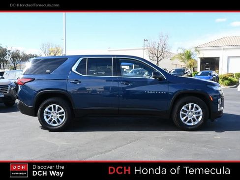 Used 2022 Chevrolet Traverse LS image 5