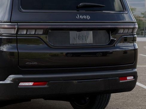 New 2026 Jeep Grand Wagoneer Limited AWD/4WD image 13
